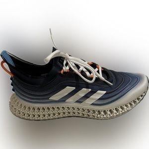 Adidas men’s 4dfwd ultra sneaker size 11. Worn 1 or 2 times, brand new condition